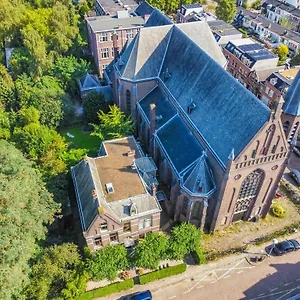  Appartement & Double In A Restored Rectory-pastorie, Steps From Center Nederland